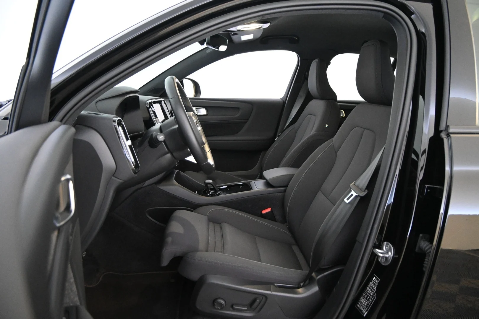 Car Image - 49UPKzXAv9tnasRmYuuXv5