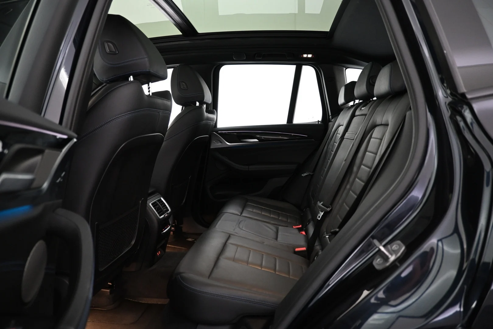 Car Image - 2alBfyijXHo47R1PhJwDSj
