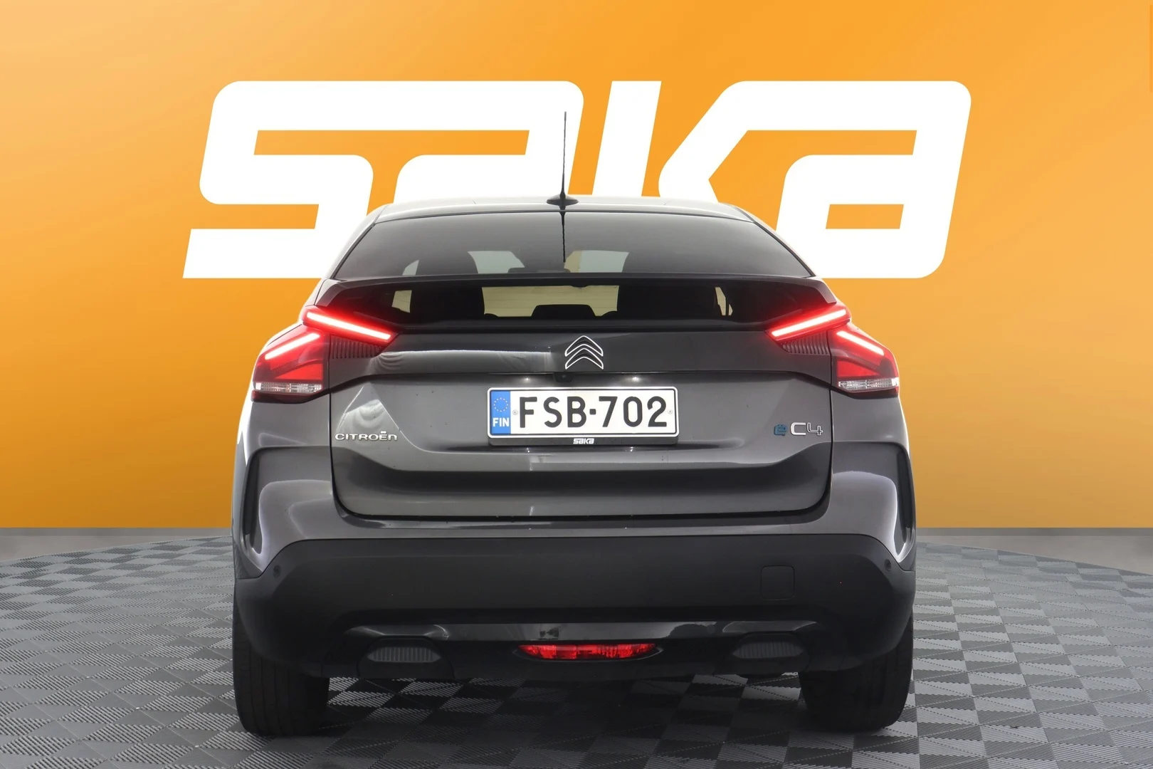 Car Image - 1bqSawqj3p19CsfLyY7ghG