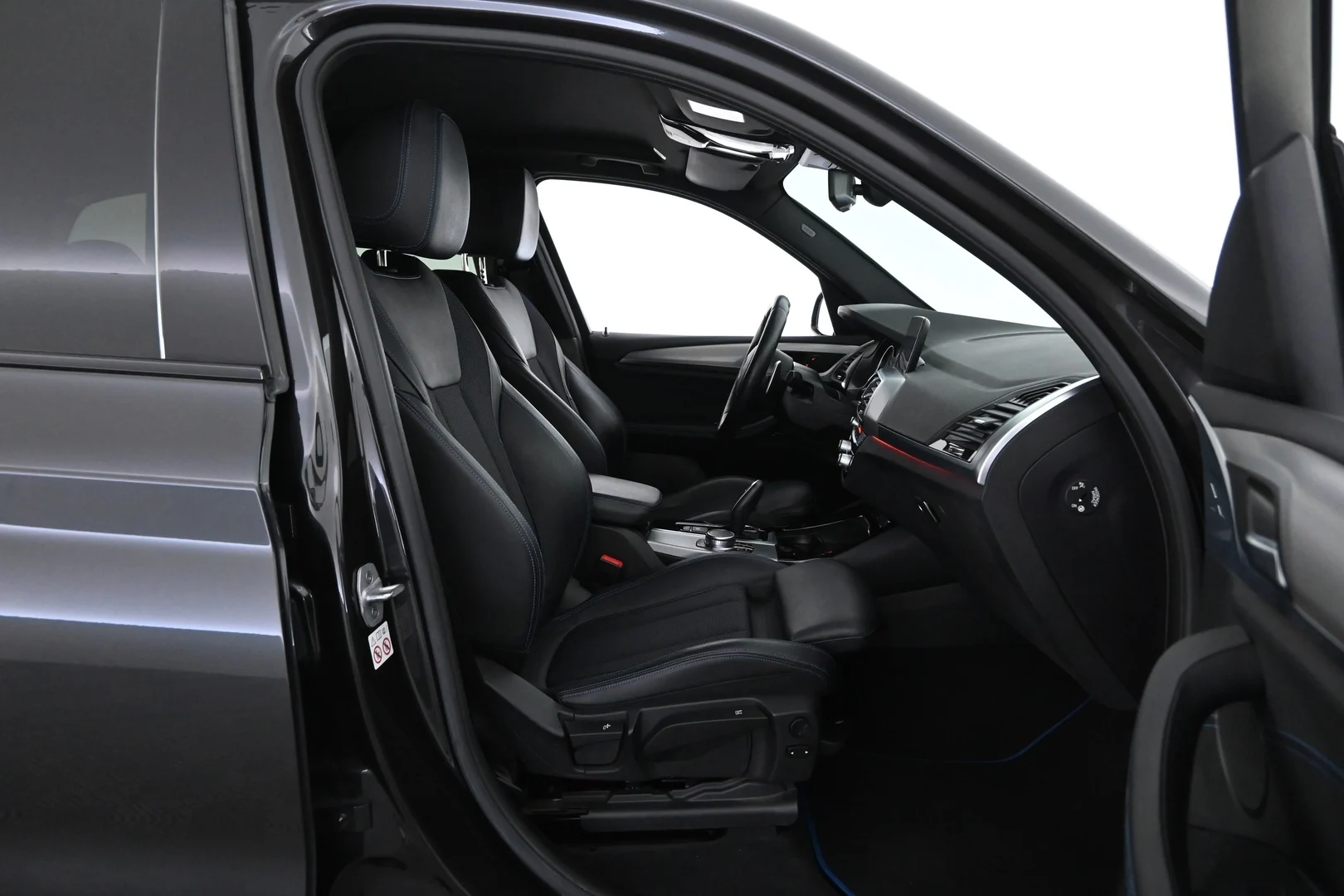 Car Image - 1bSVgjAaV0SG3AE9HwtwJR