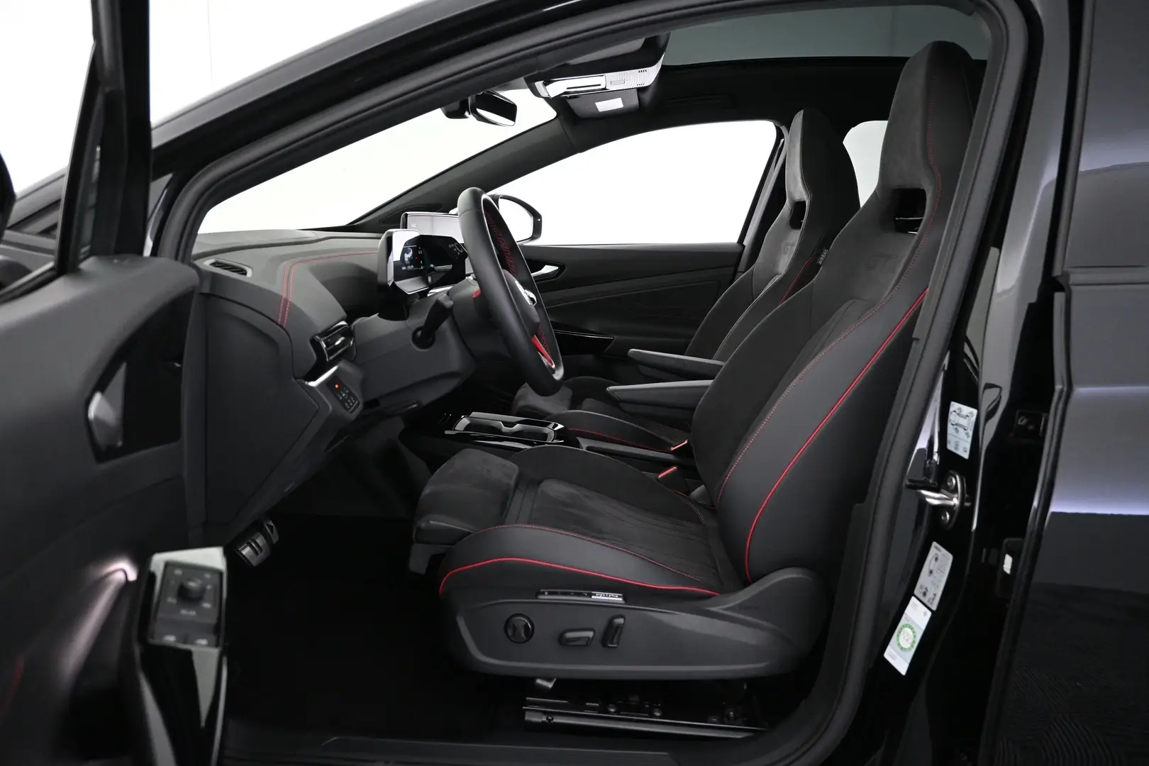 Car Image - 3dxtGtOUuGTIPCRsegGeeA