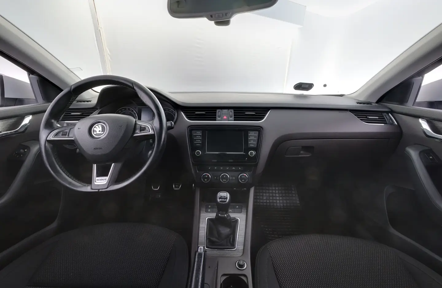 Car Image - 1nAtLMHwYULuf4UWOlViTM