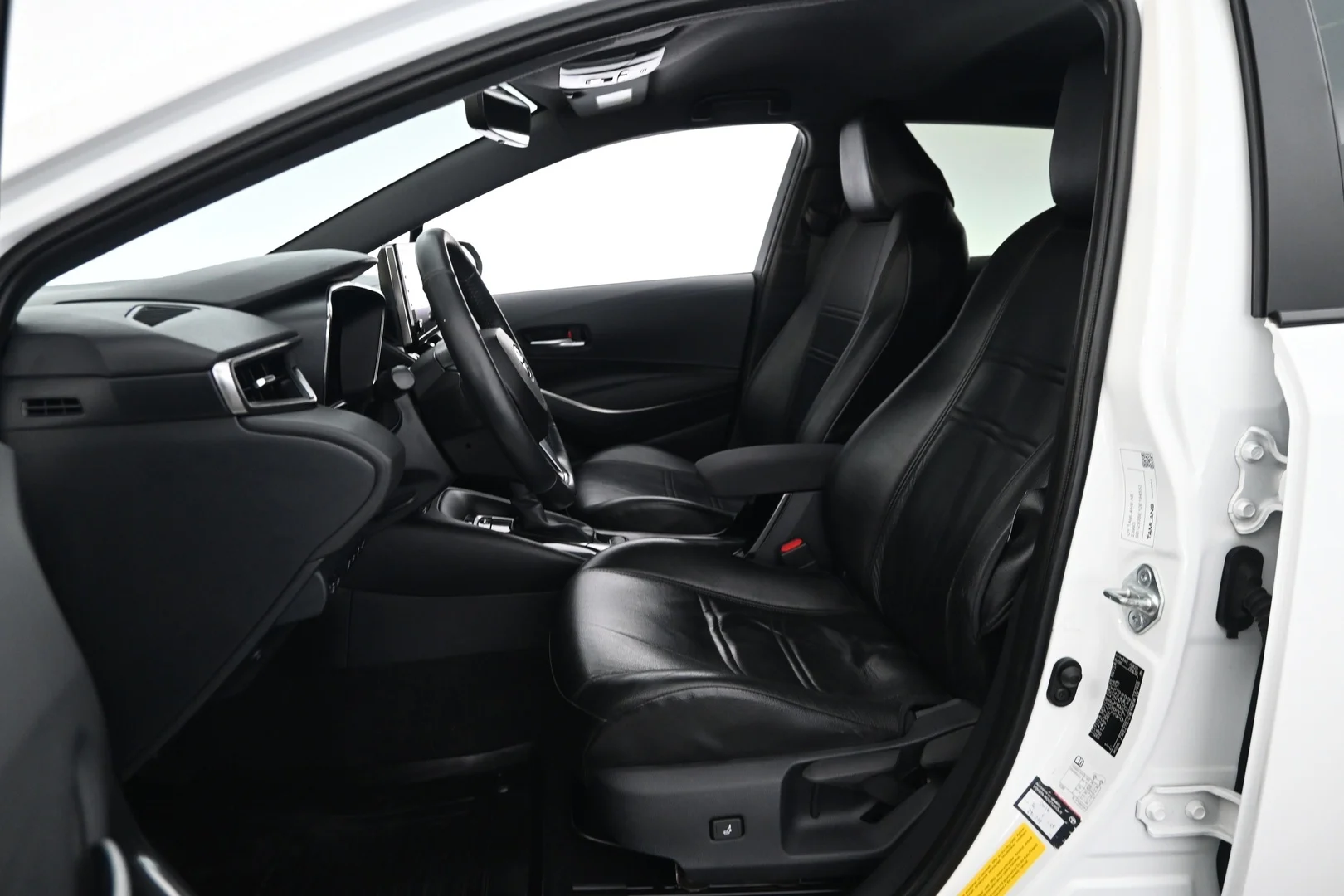 Car Image - J9XoP6q9M9kOTichym7FI