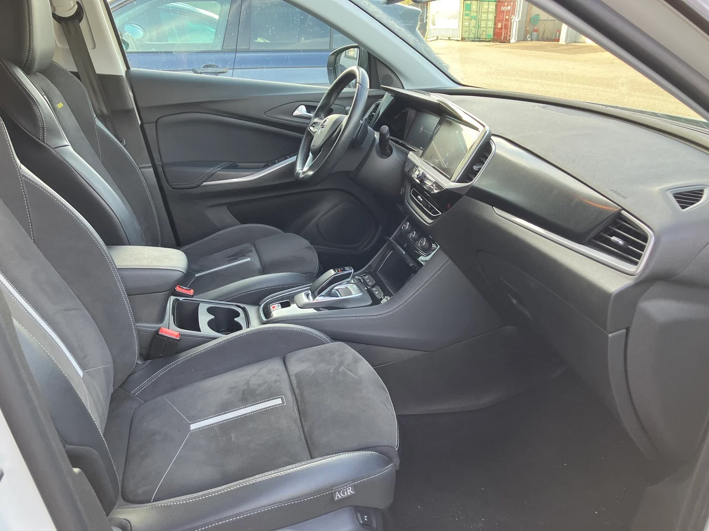 Car Image - 2Npzwx90UiUy3pnL7wVTV