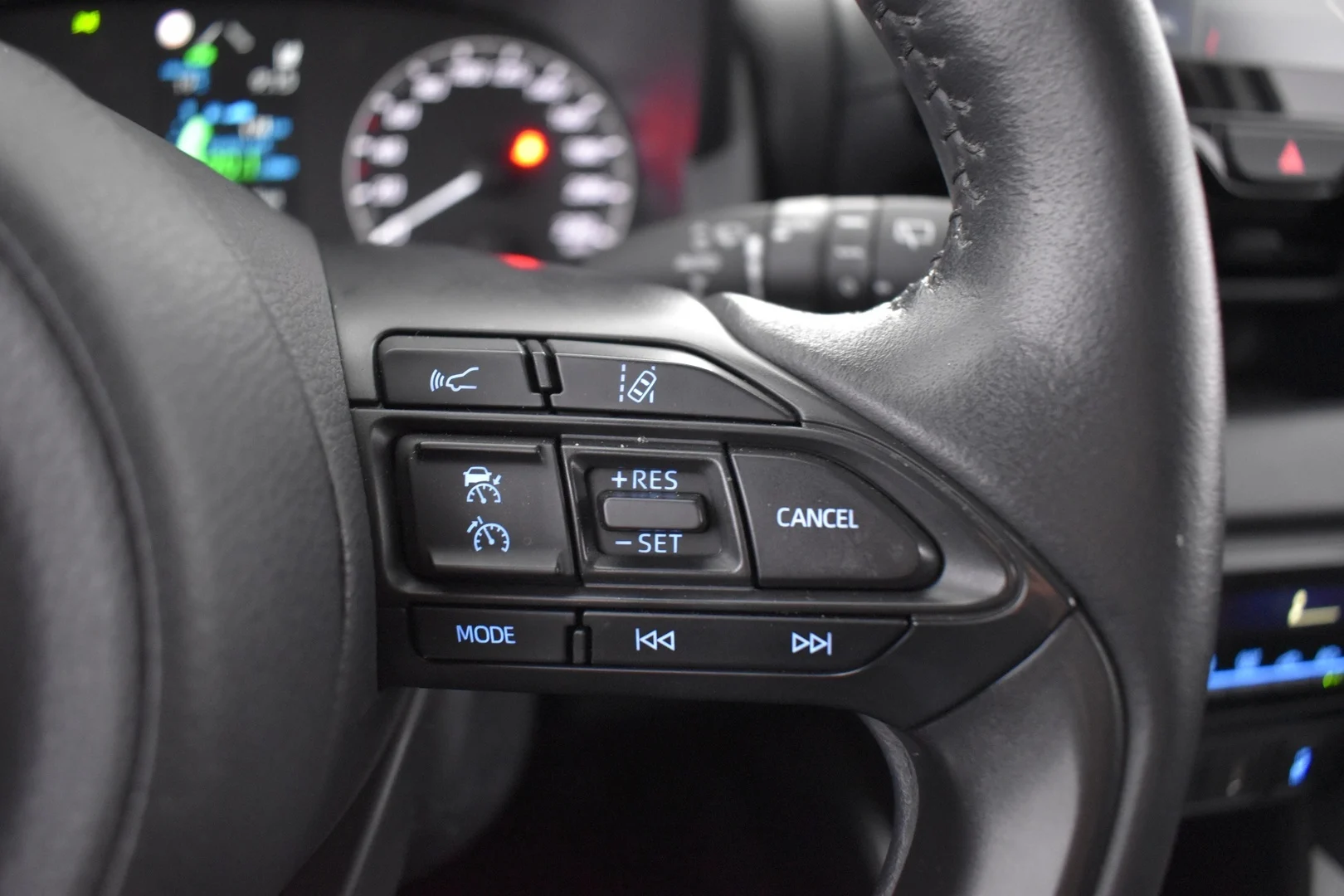 Car Image - 4zheQT2n9VLXR6zXTEF1Go