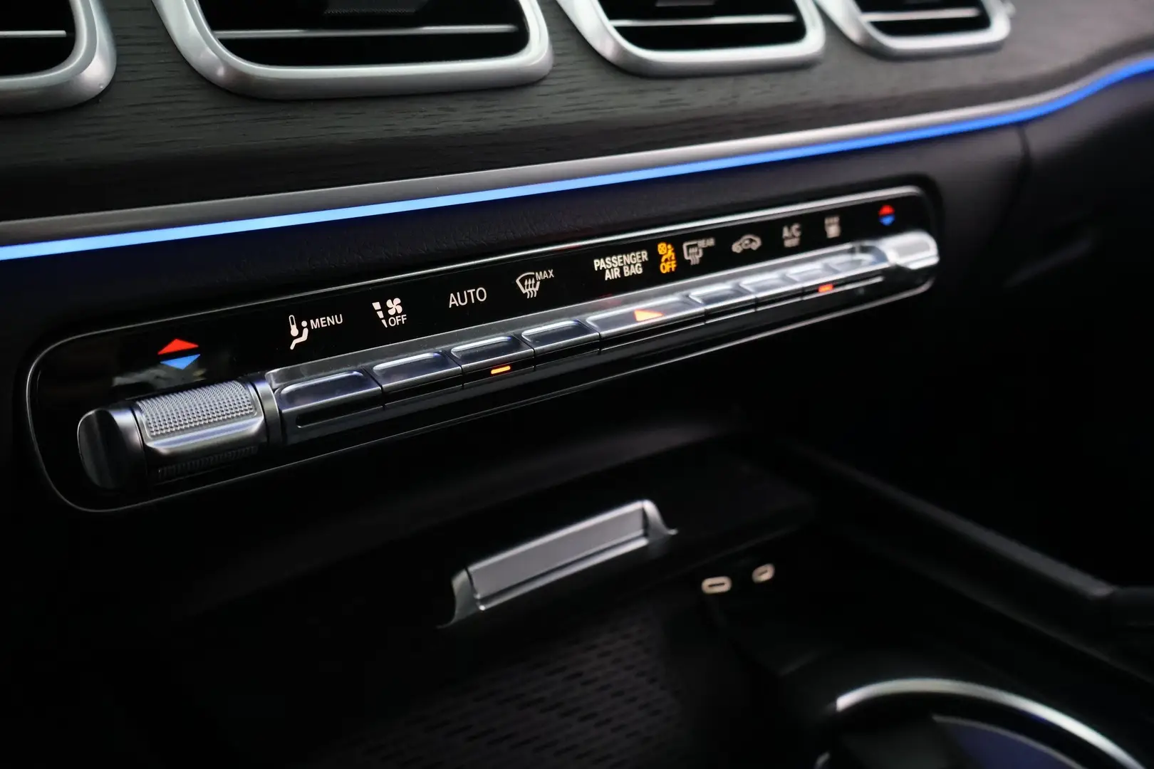 Car Image - 4sjMUUmjWnM0Zcv4h1z8rG