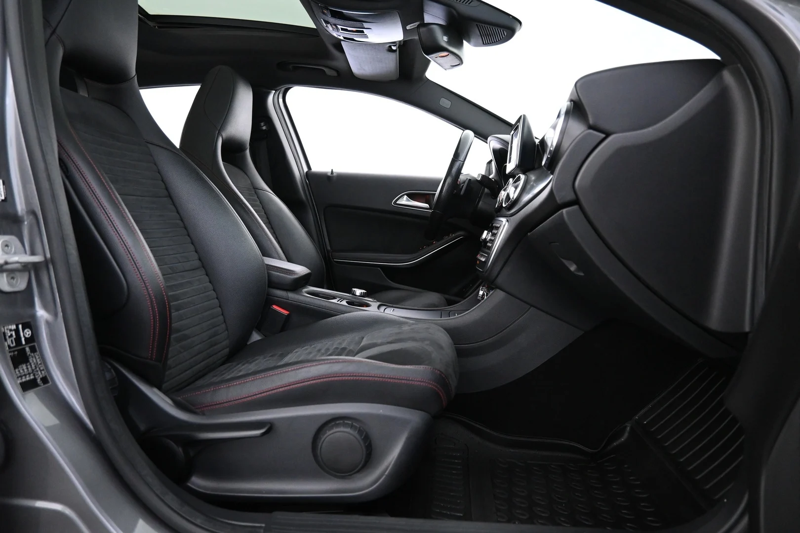 Car Image - 3rt8b3eRRXNYxErFpXqVl