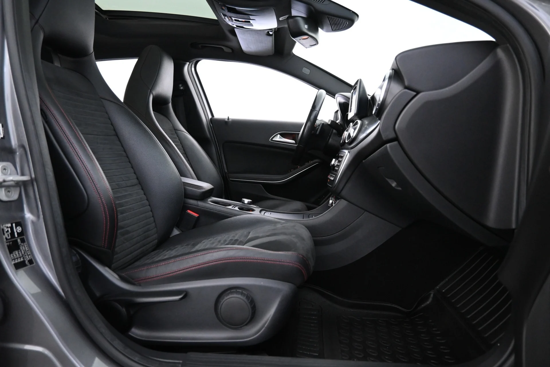 Car Image - 3rt8b3eRRXNYxErFpXqVl