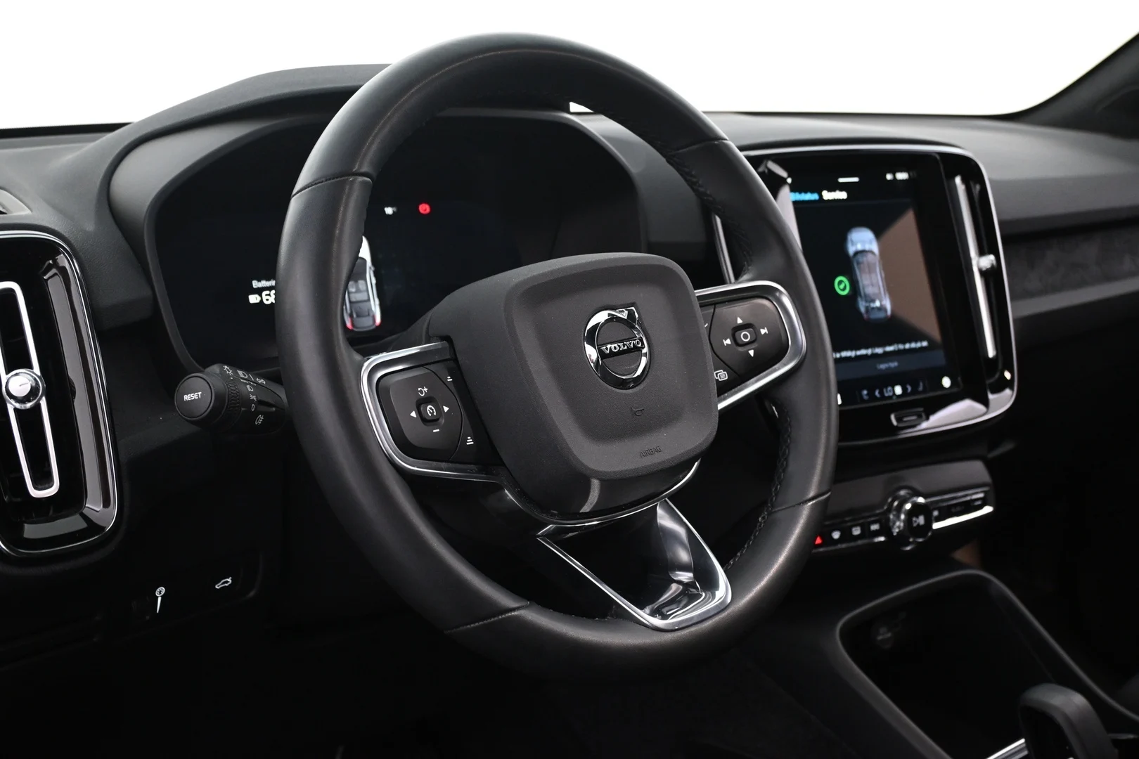 Car Image - 3PQmo4LGAjq4A4x3GRqp1n