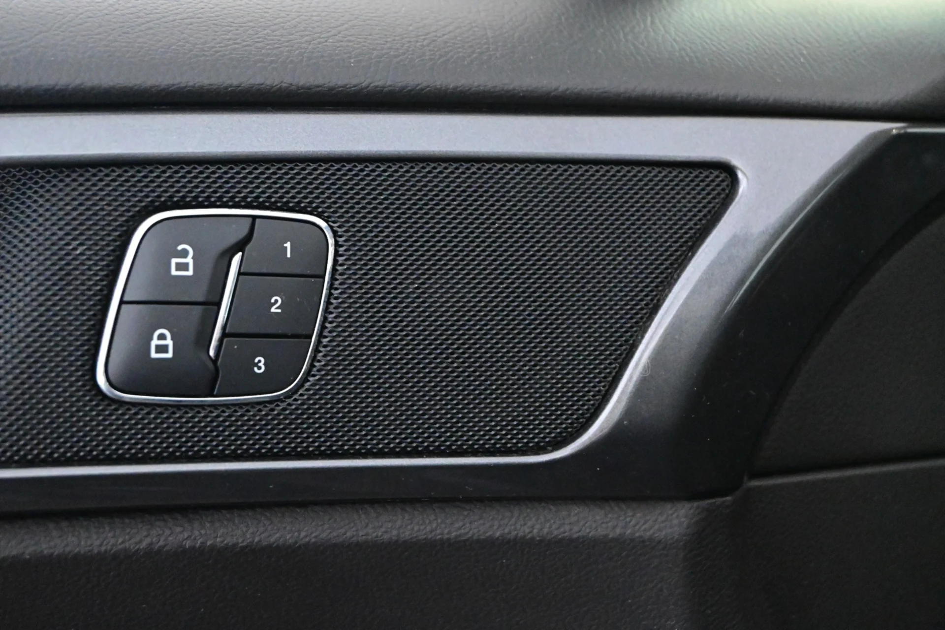 Car Image - 69FdrHey7nQfyP8m21Oye0