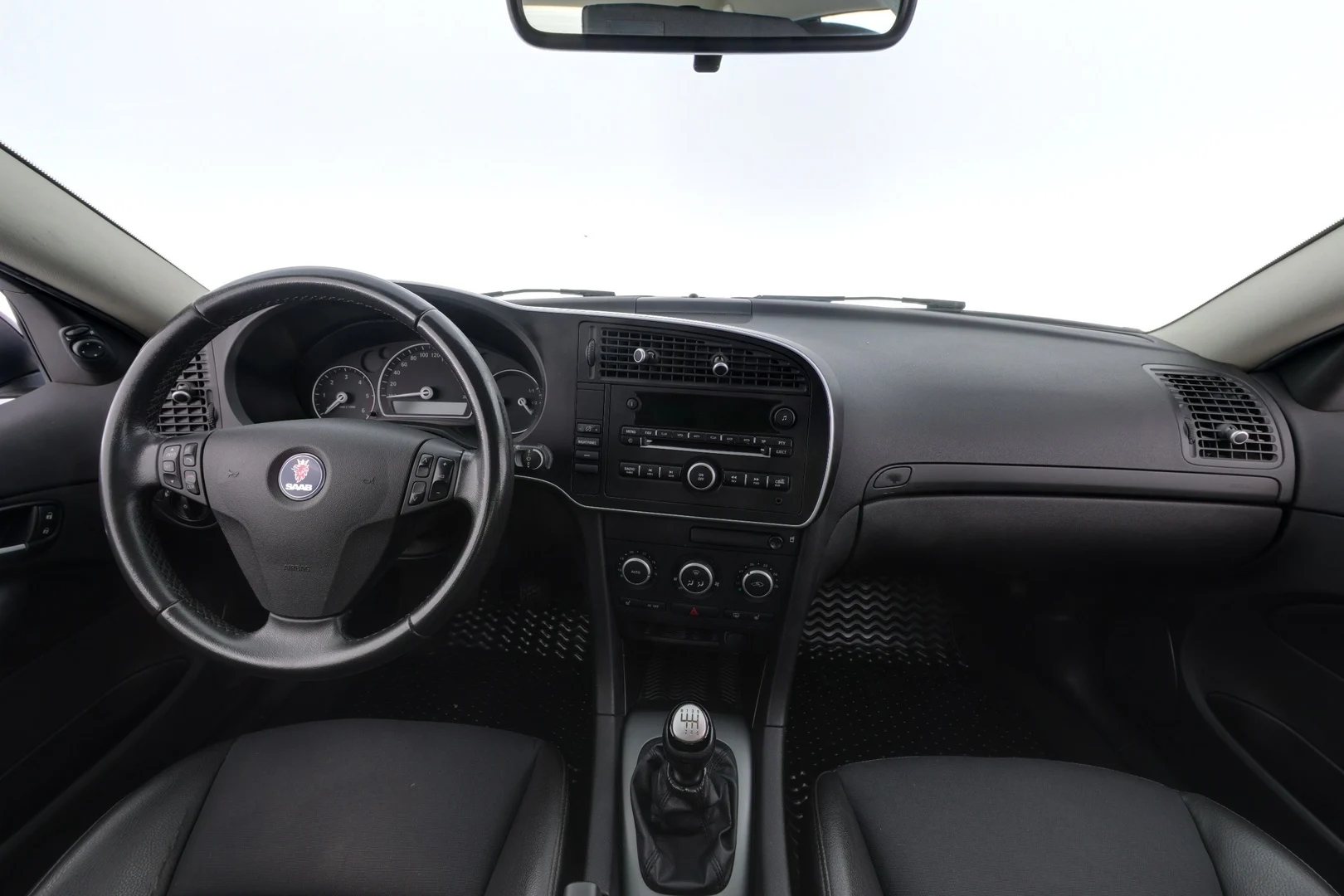 Car Image - 12YrewZshbvaVWq8PrOvyt