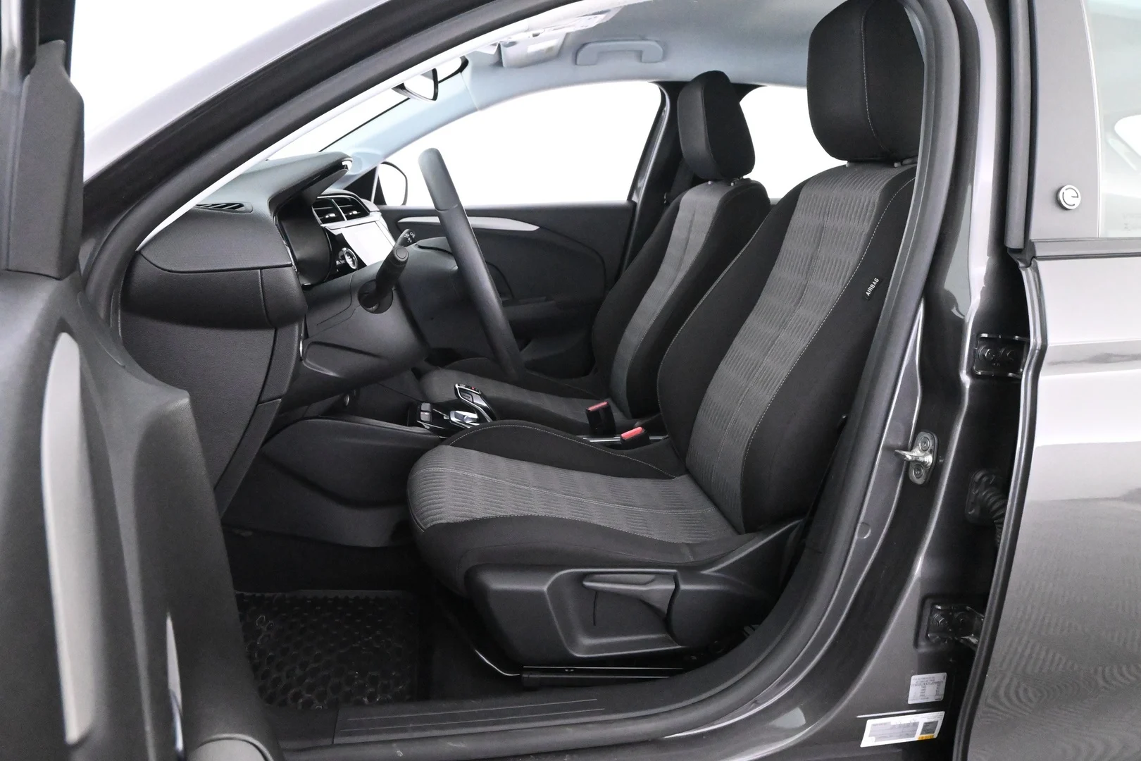 Car Image - 7c6NwhTlk3MP84xzoscvtU