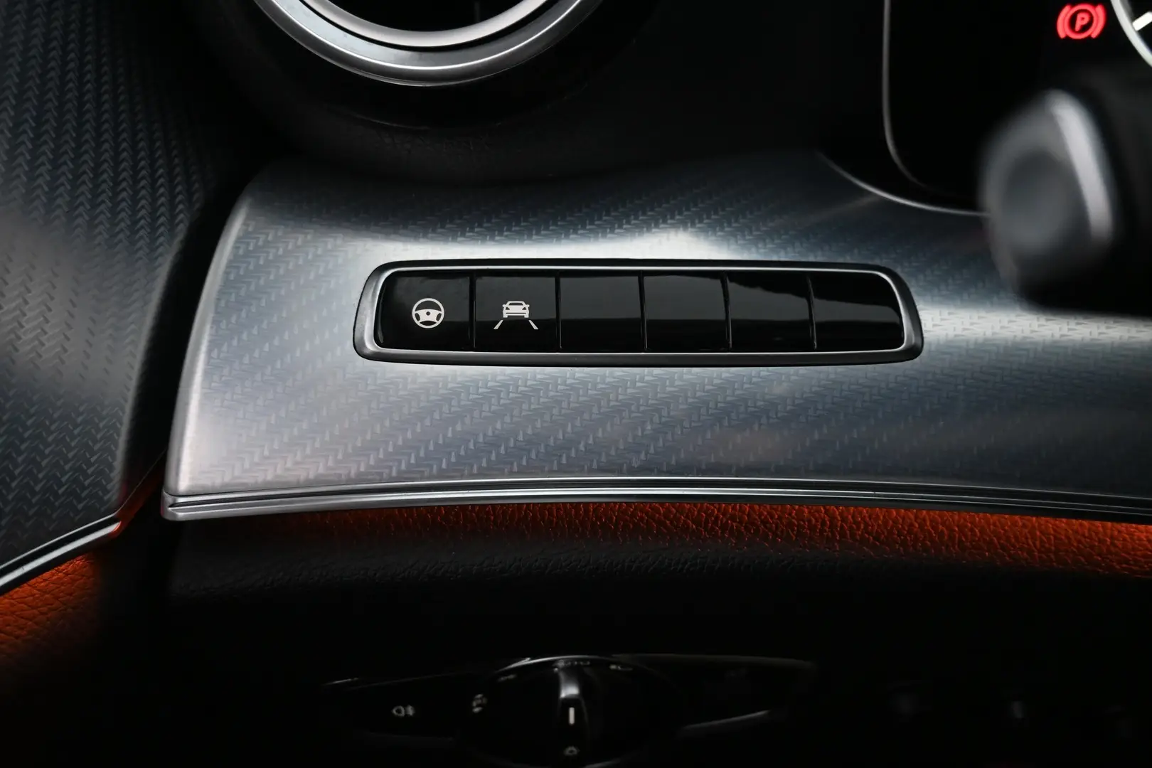 Car Image - 21YgWEP1tylFiEpQBIB64w