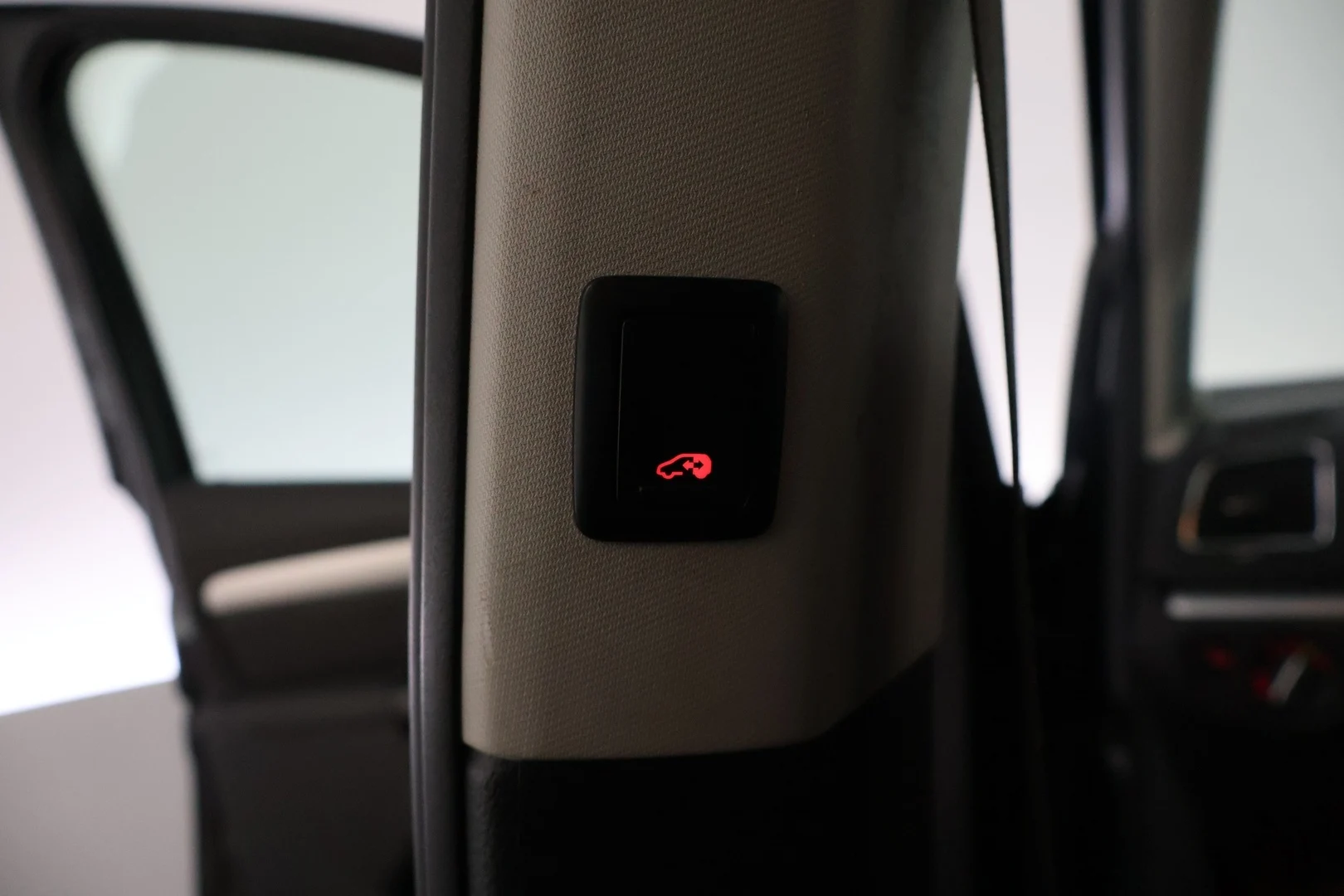 Car Image - 7DZtatoahPqTaLwSv3Ys4h
