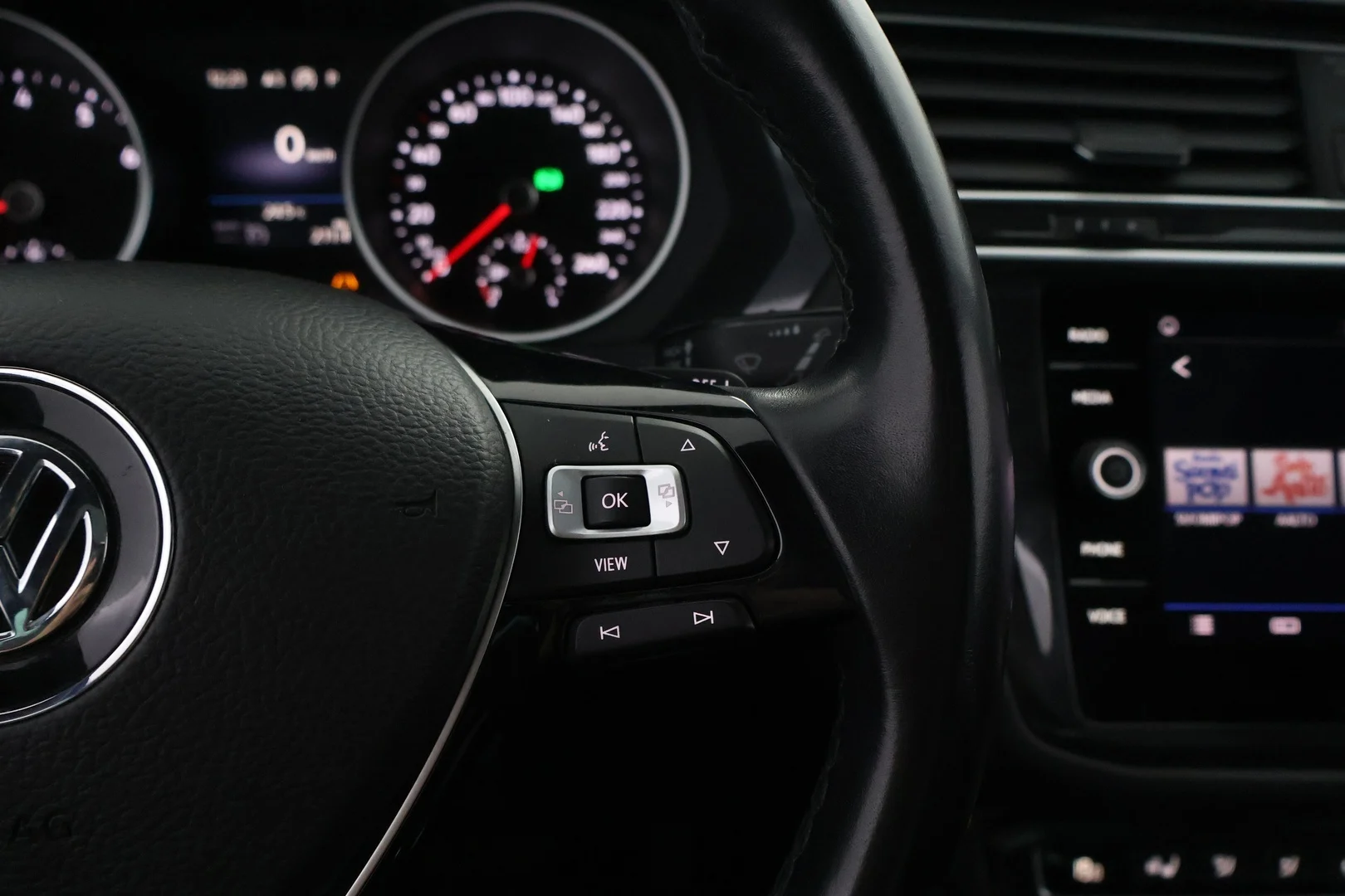 Car Image - 72RwHLBBC3Q2H5ilgNjRDV