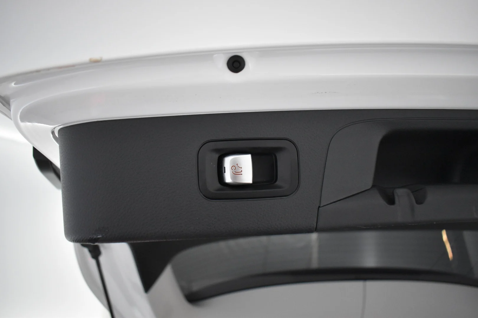 Car Image - 5XW2KmuiCsW77Ntmrct2hl