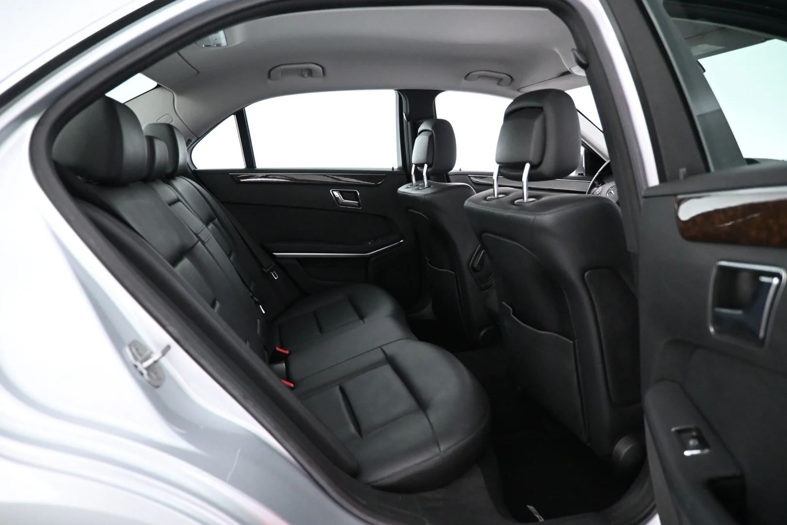 Car Image - 5iGvJ7ivN98qG8GP0Kz0sg