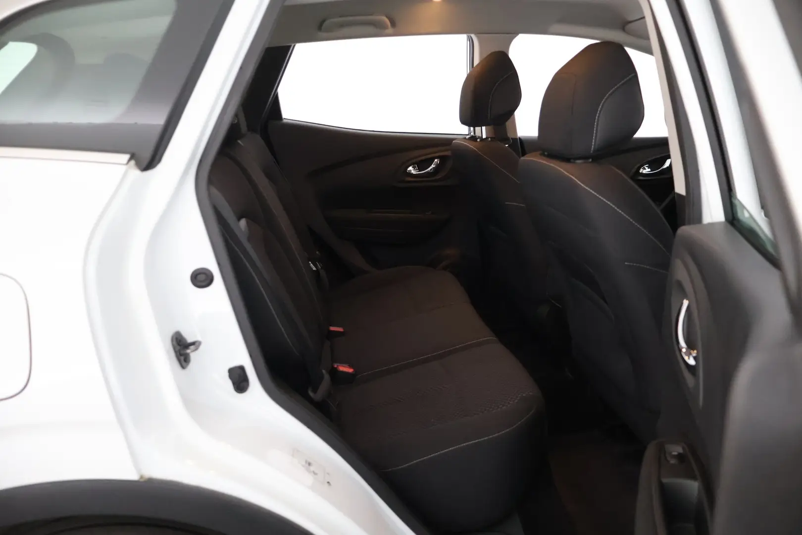 Car Image - 6WdENnbWxJSa7XJcKftcBg