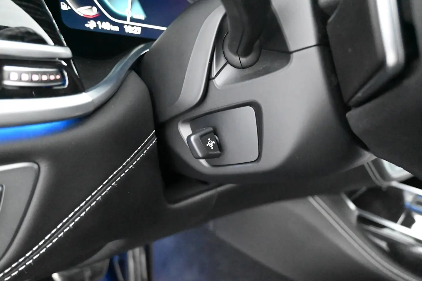 Car Image - 6SmPiGu3f0uVvcStaxfCRD