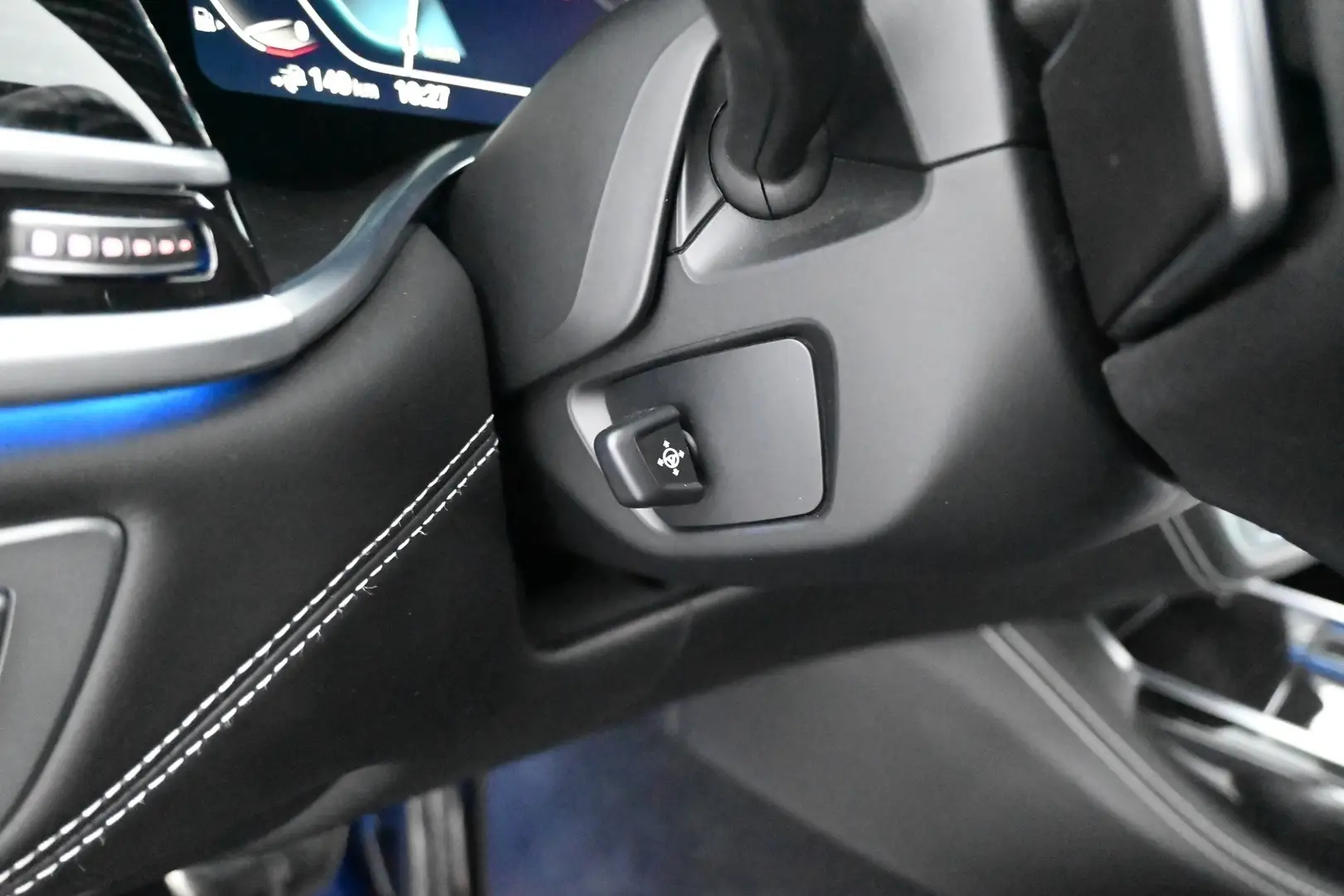 Car Image - 6SmPiGu3f0uVvcStaxfCRD
