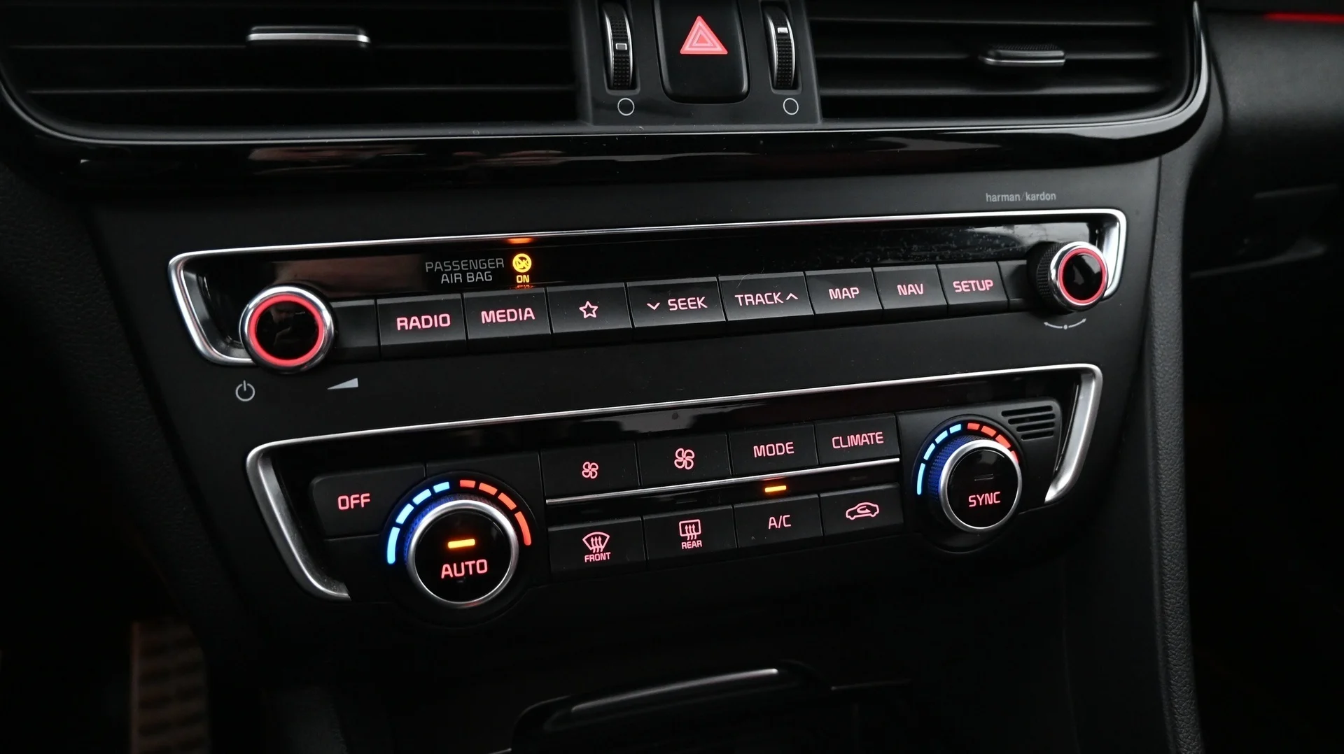 Car Image - 5QWnCAGh1peihwVSO5Cexq