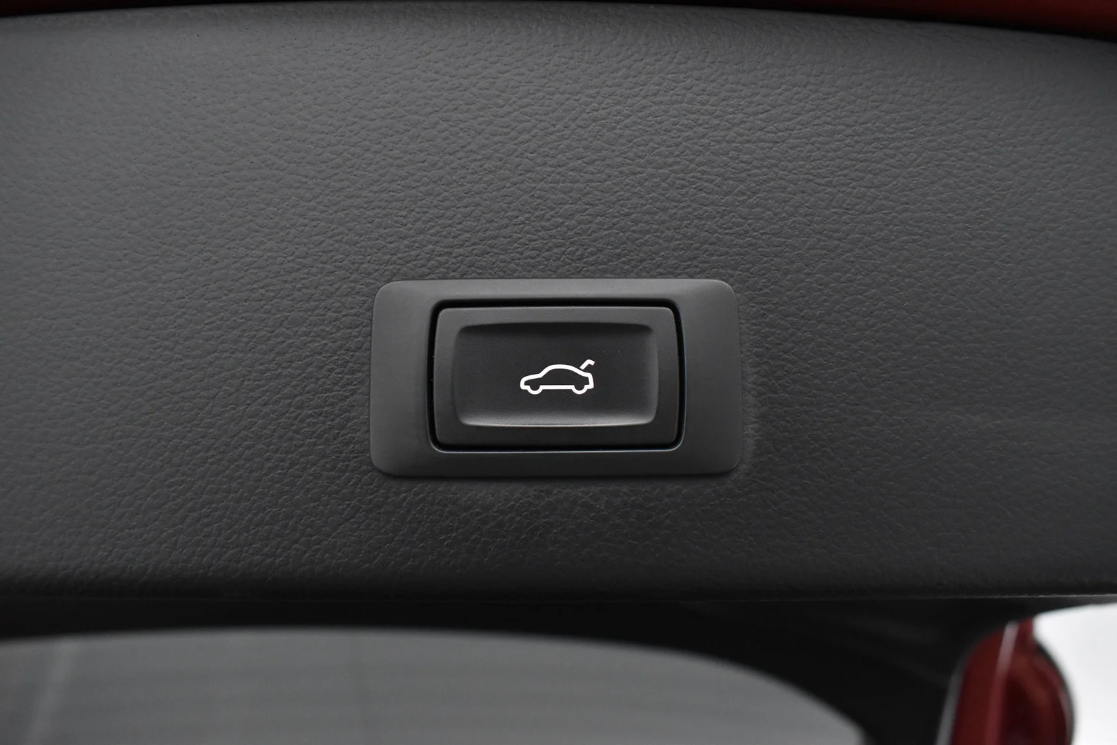Car Image - 6NPfS3yw6BNsR6R3mYs0s1