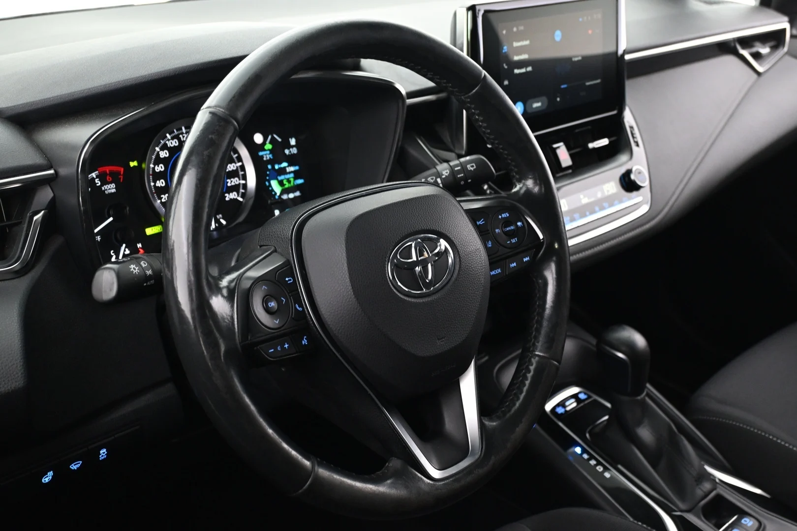 Car Image - 2F1dVe81aXbLEm91CfdXCn