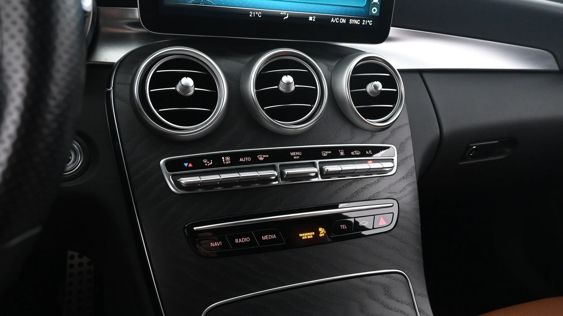 Car Image - 1myXtr7f75mNAaVaqXcwiP