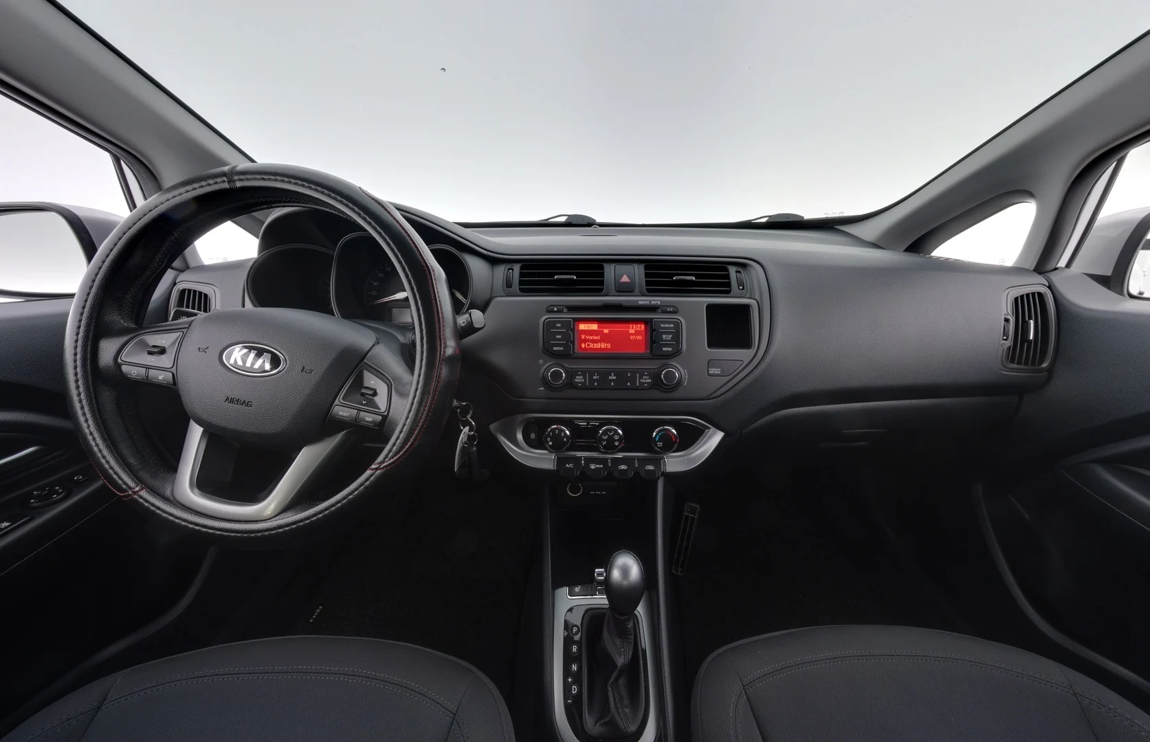 Car Image - 01Q0qOp04LlrnUmCbEg7RO