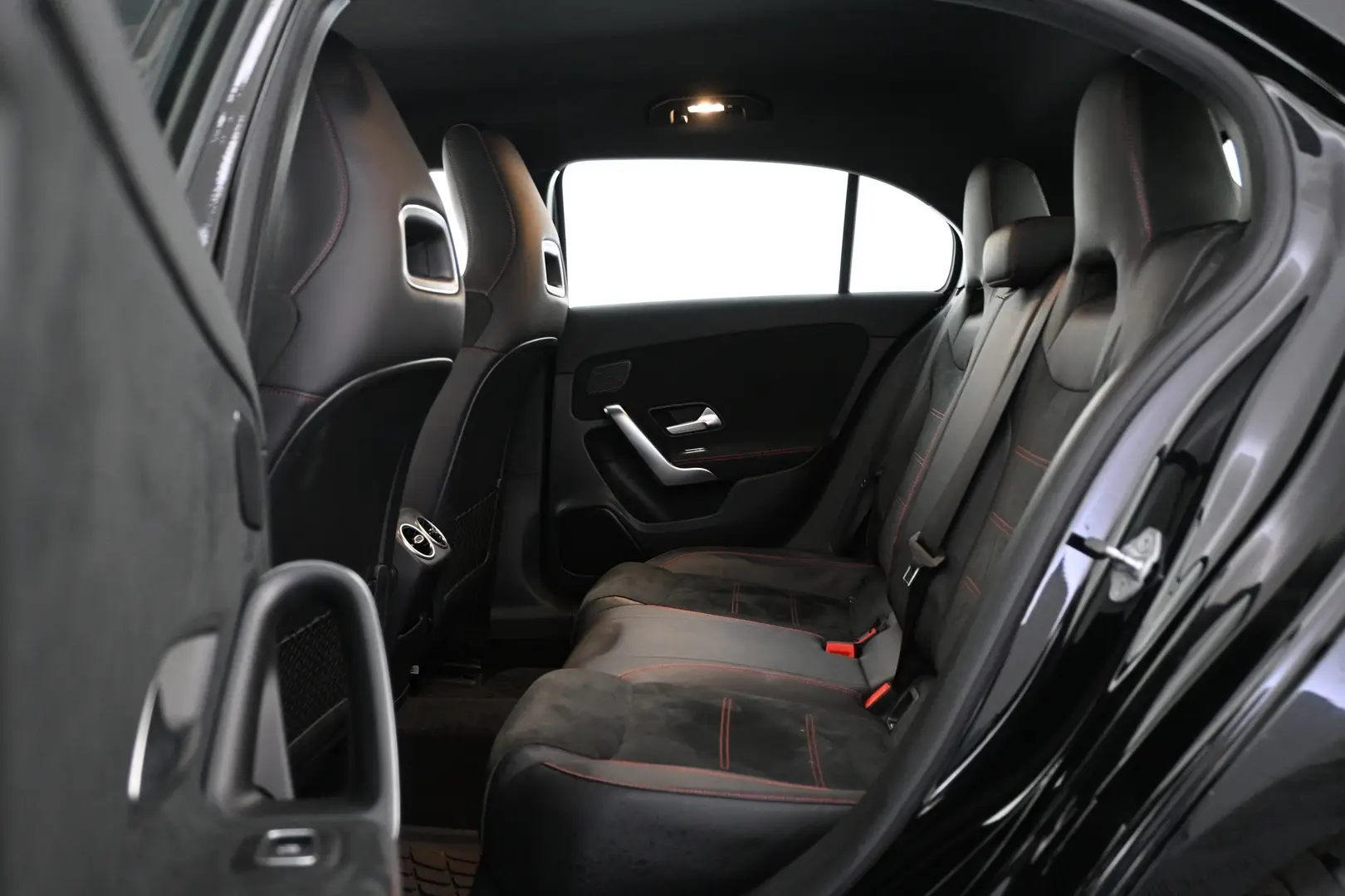 Car Image - 5f3X2RBEfevtFlynzcjPIp