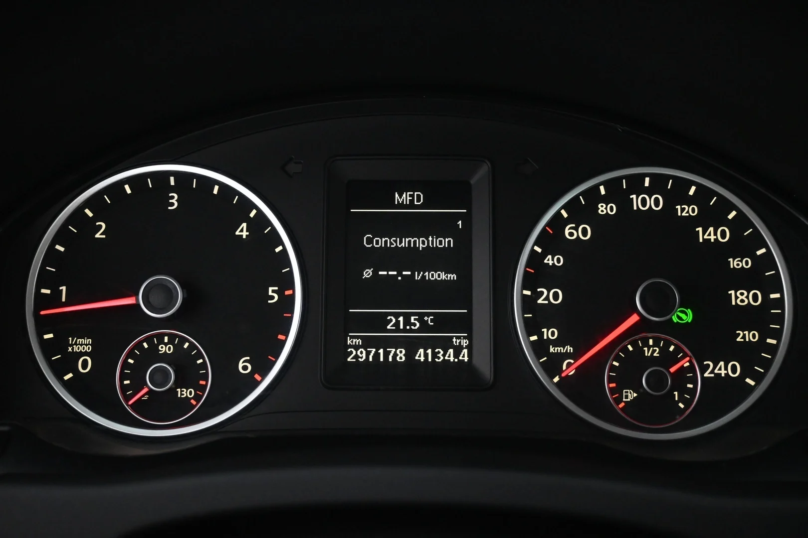 Car Image - 1Uczb3ZkNqk2Nz5cW8LJXt