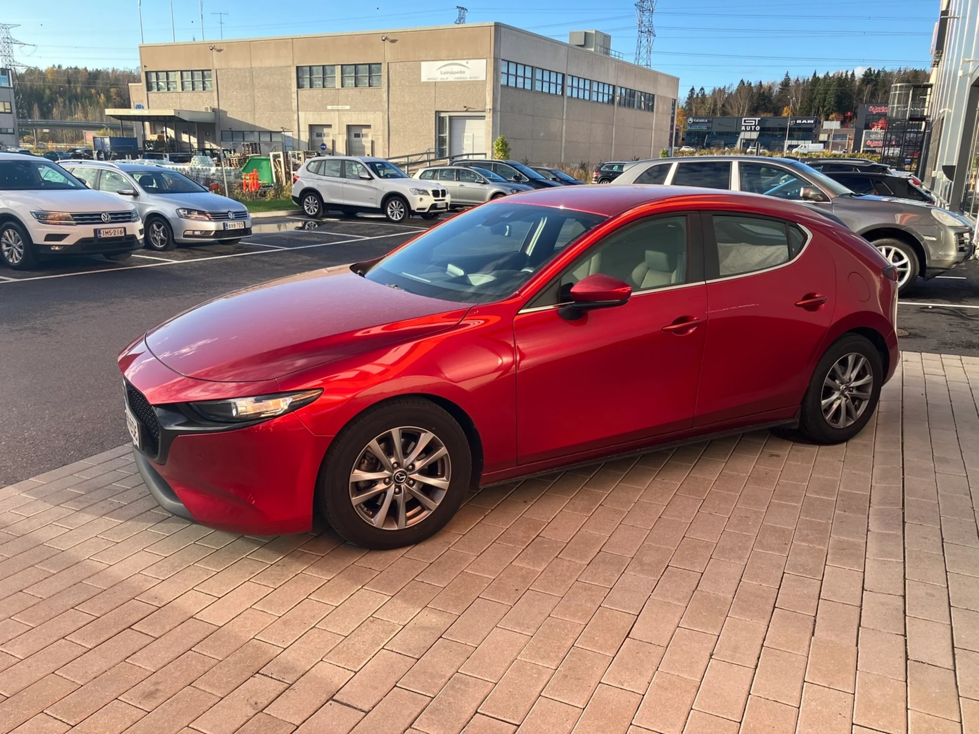 Car Image - 402YxUePzgbN3qubyAccYg