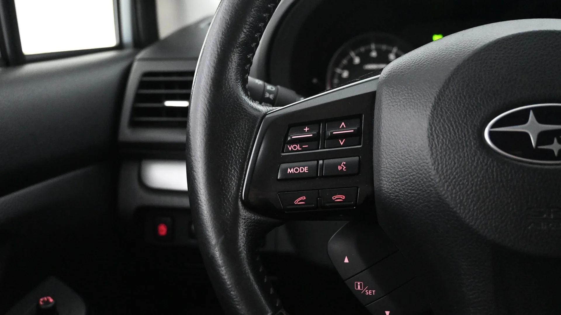 Car Image - 4ecyWduh0U51ubjyuXeLCE