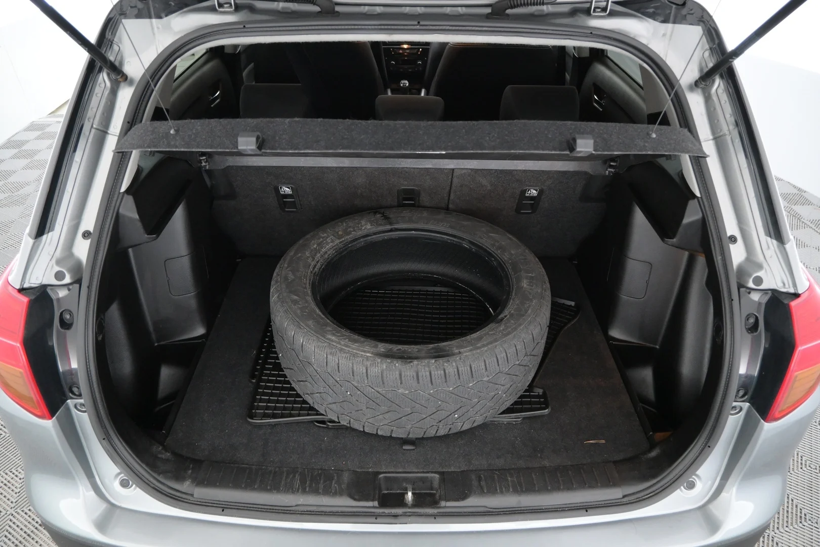 Car Image - 25vAjrv9wdamrN98HUlH1g