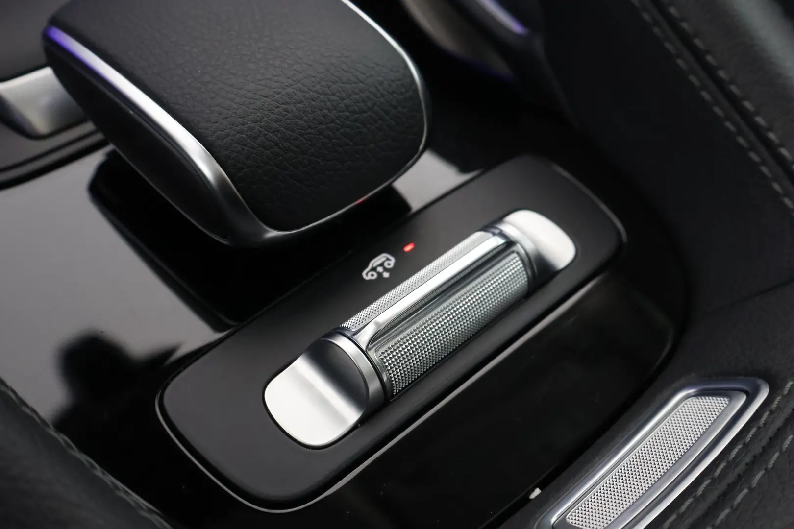 Car Image - 5vou8D39ZXgGYyjHpMGbuX