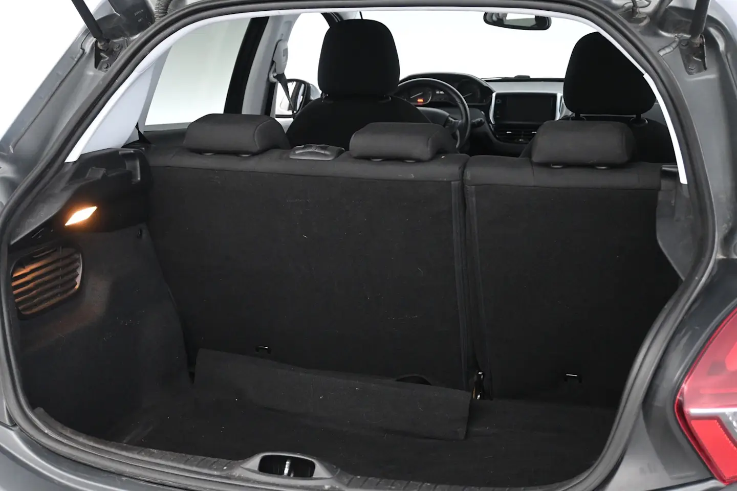 Car Image - 17a8QTGEnIUkFN3OHgB3Xd