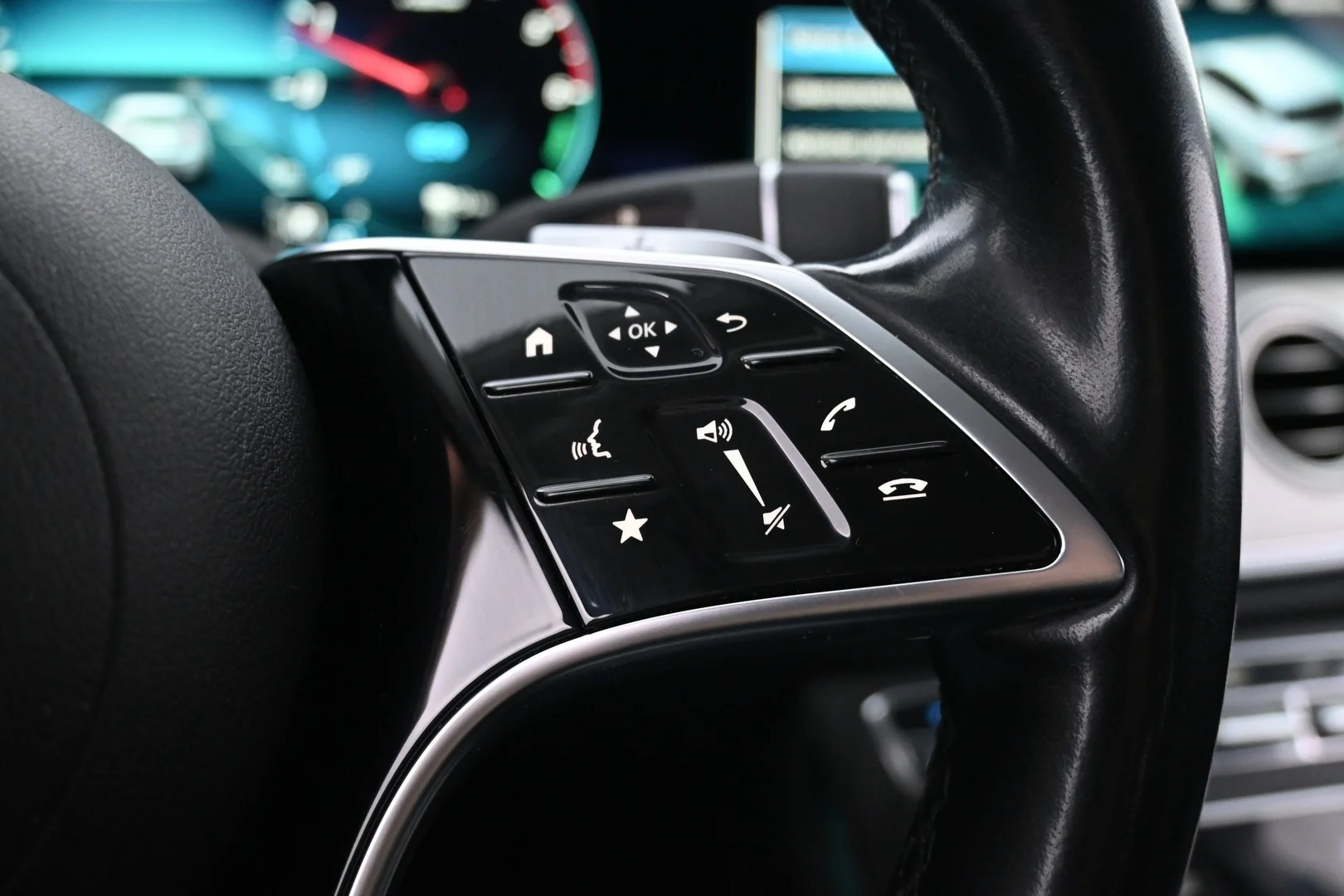Car Image - 3WMouNXERlvY8n7f1Eqjdf