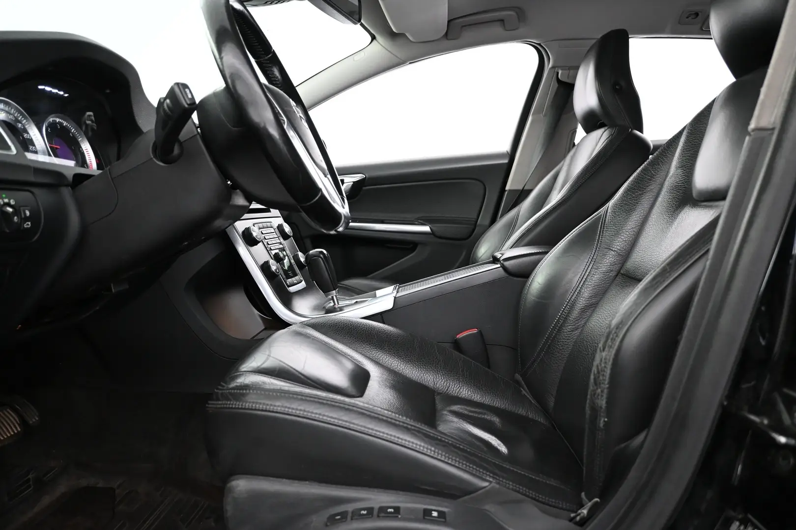 Car Image - 4aCBGtcX73nstpc8Sw7r1y