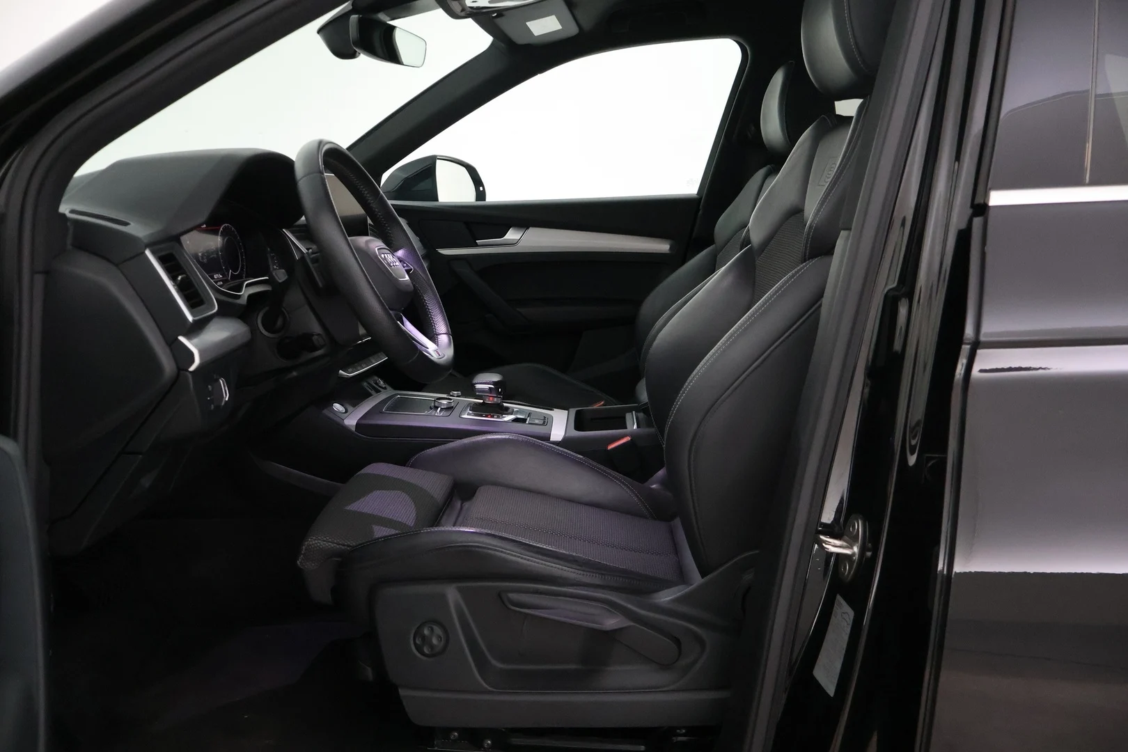 Car Image - plHtt7hbyEsMz7iPmHwXM