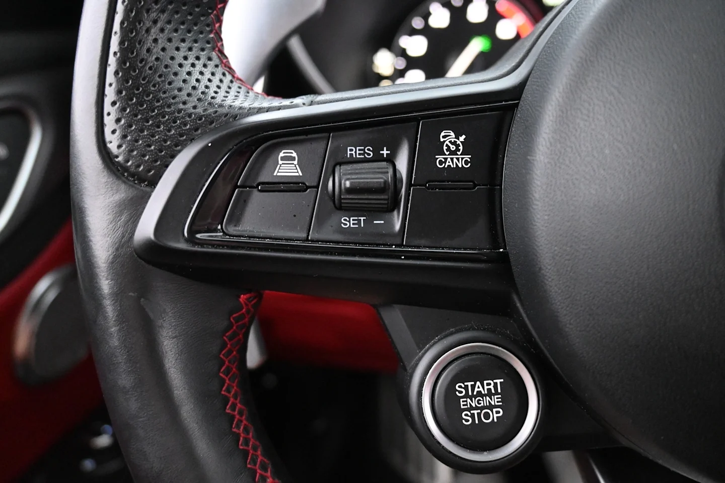 Car Image - 40x2d9h03gxLwTb3yDFep5