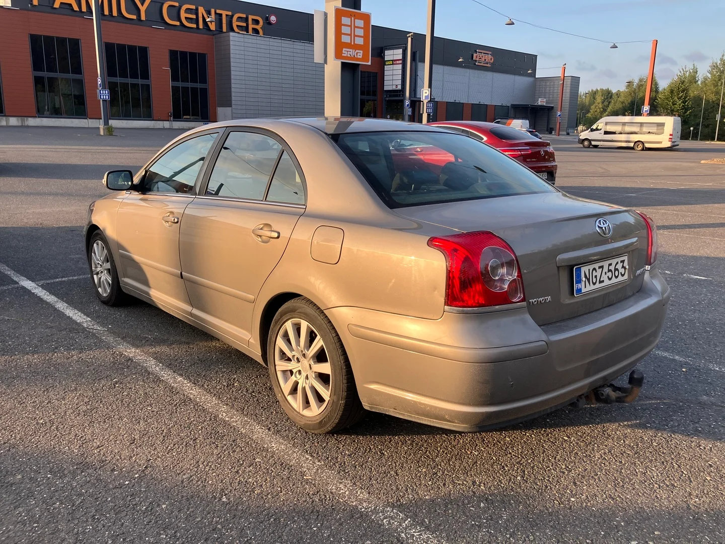 Car Image - 4jJBl7pCqJVTFzkiQyUgYr