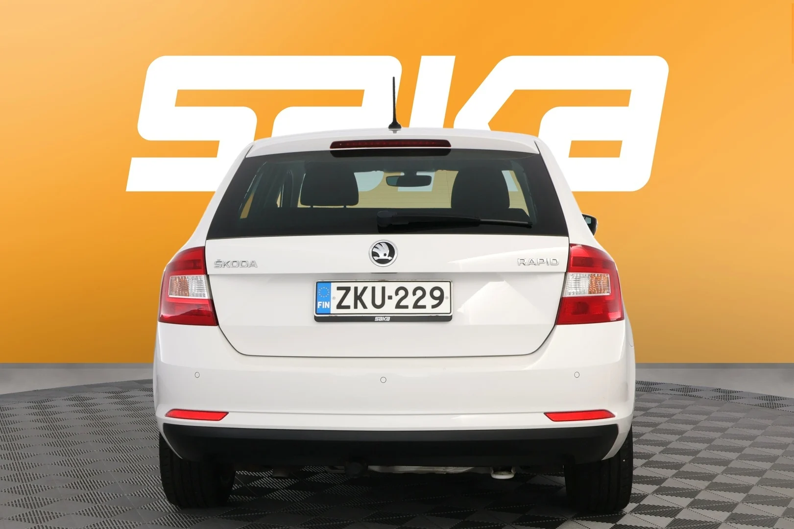 Car Image - 79EC46UxGAn7rcuv7JzHkl