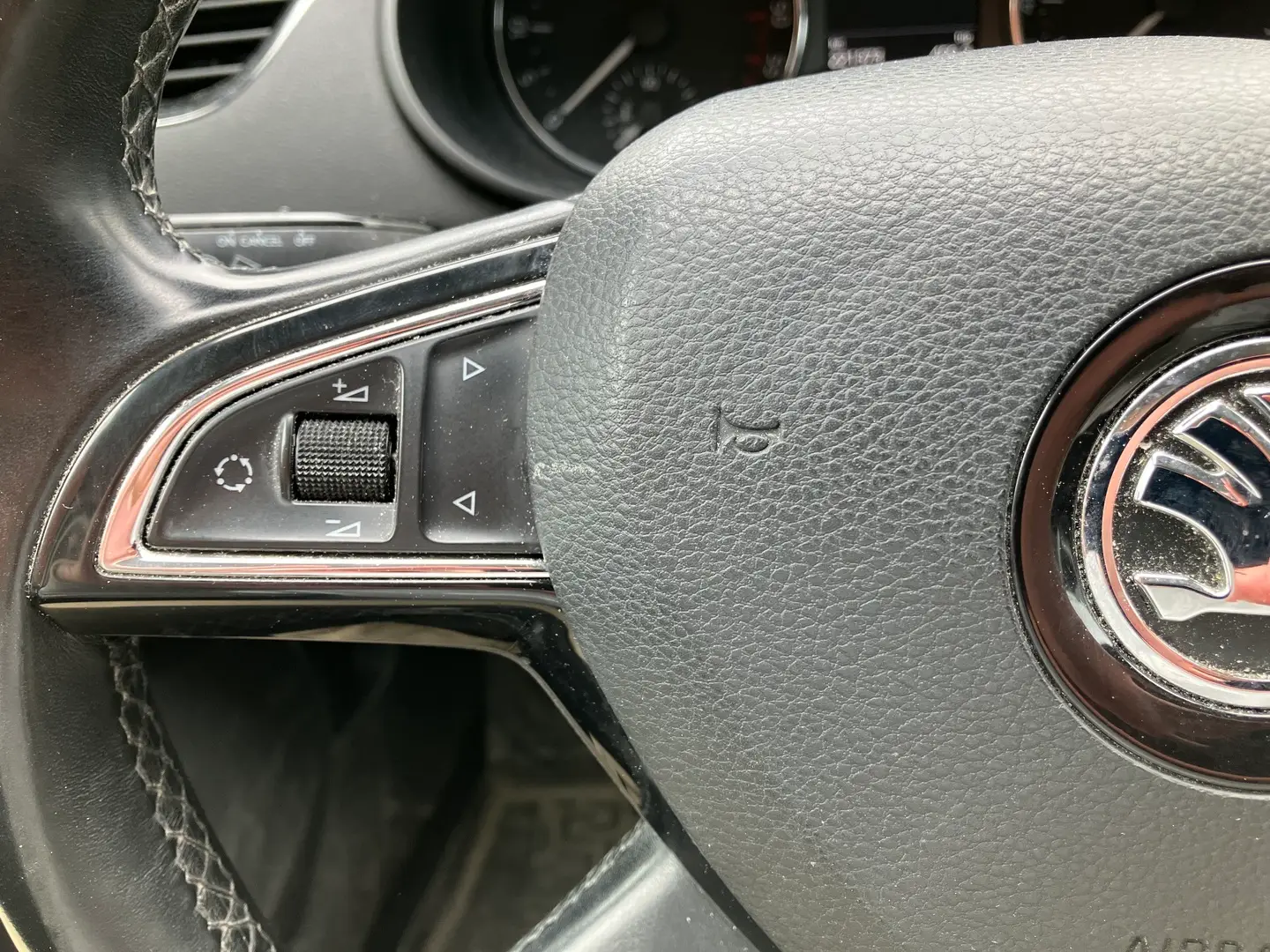 Car Image - 6uP9j8PVpmDpYNYIxBjsod