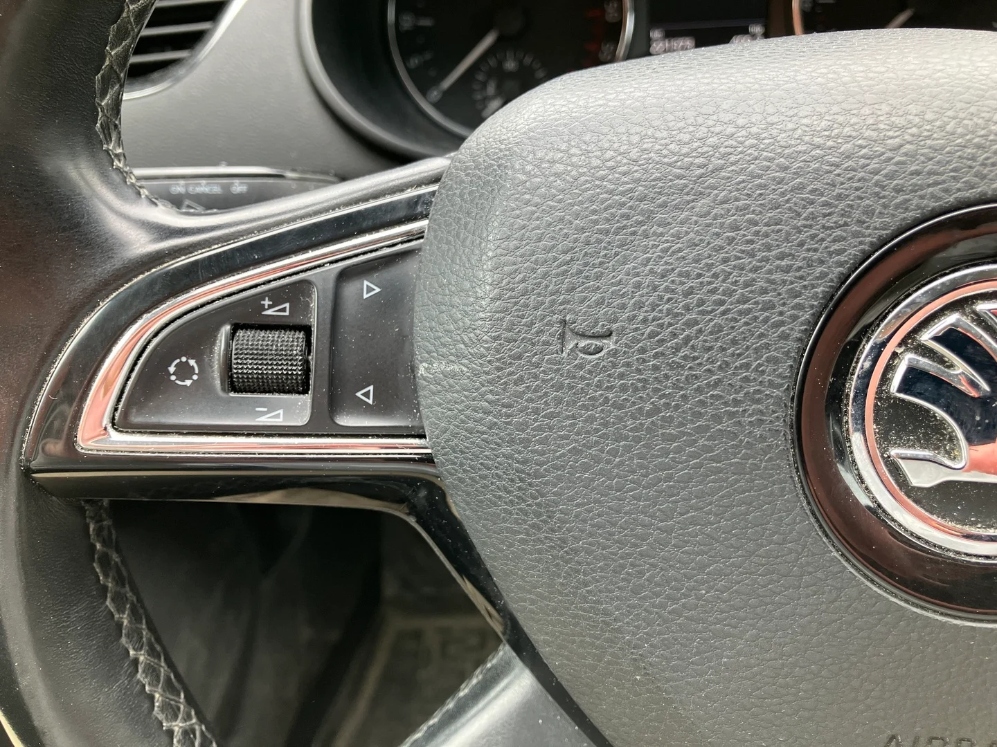 Car Image - 6uP9j8PVpmDpYNYIxBjsod