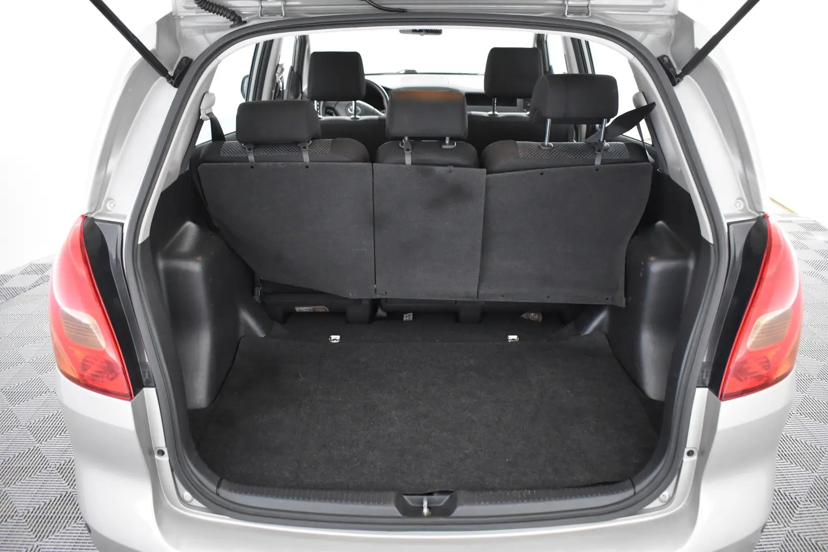 Car Image - 1JsGGkObIX95cL1TfEWSEc