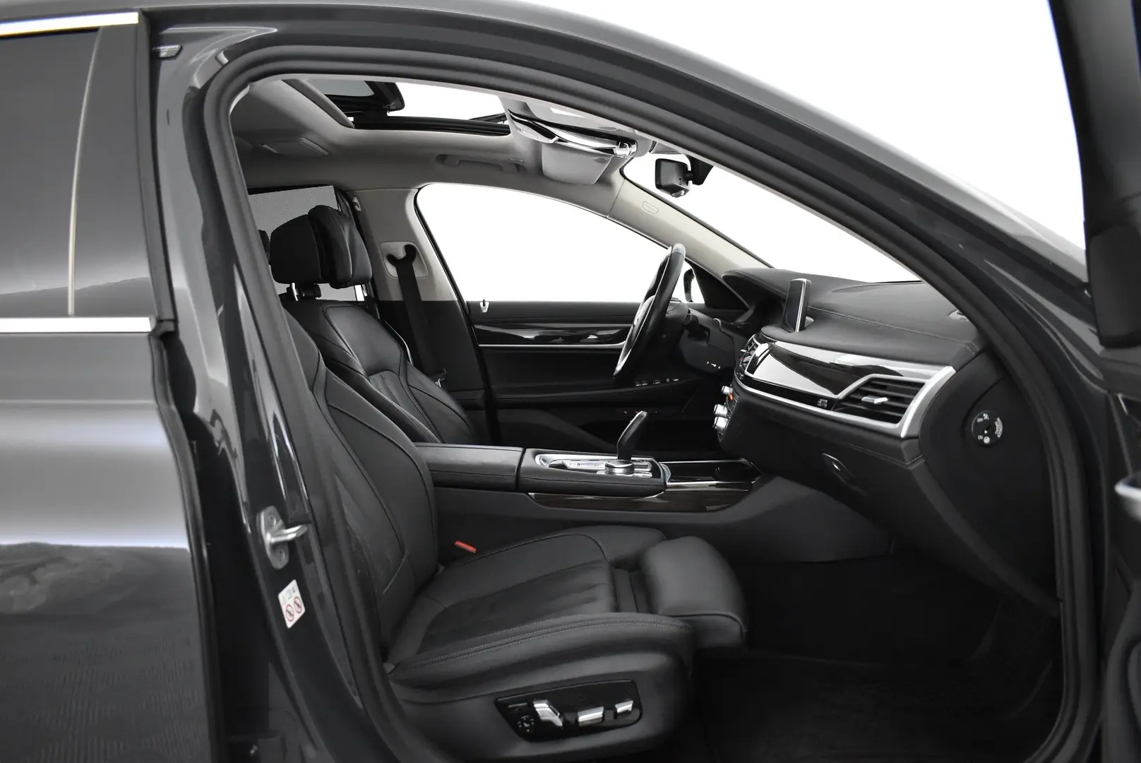 Car Image - 285O0COuXGPKRl0BpYxDOH