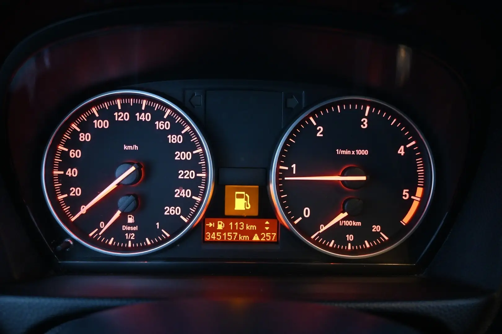 Car Image - 2wJncvDVQa2poMAsxPS73d