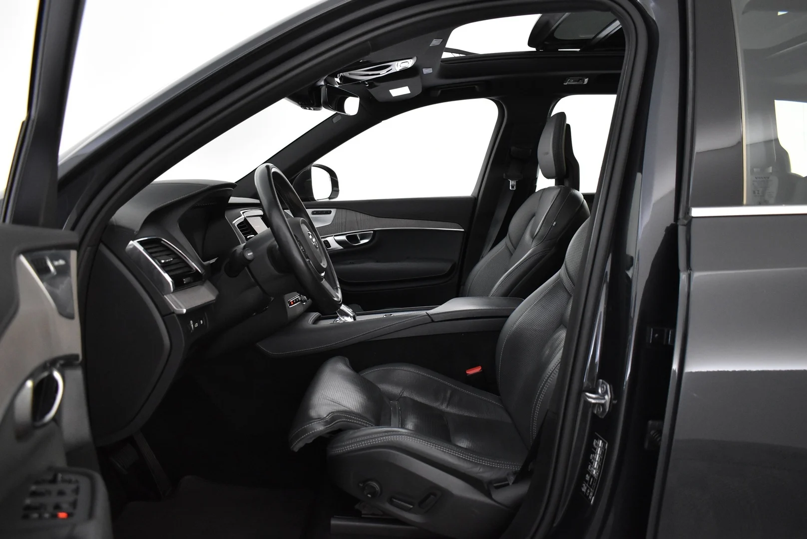 Car Image - 2Ky2hcMWNUhvbrDxqzSLZ6