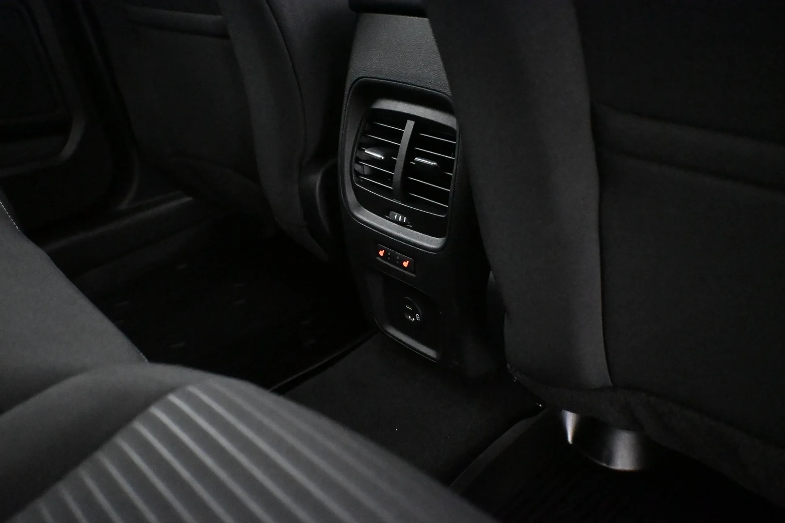 Car Image - 3ajwCwooP0Nj3UJkqTxi2u