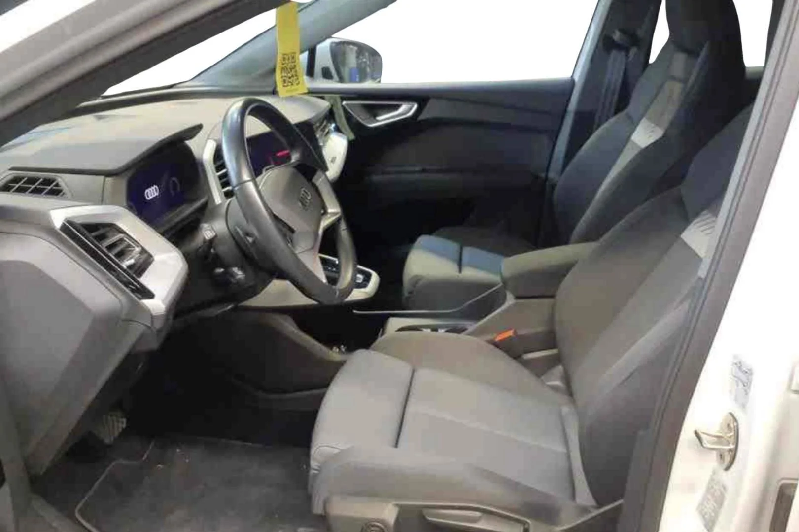 Car Image - 7oLyX1UU51z2kzdOlN3izd